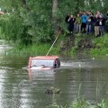 Ładowanie...